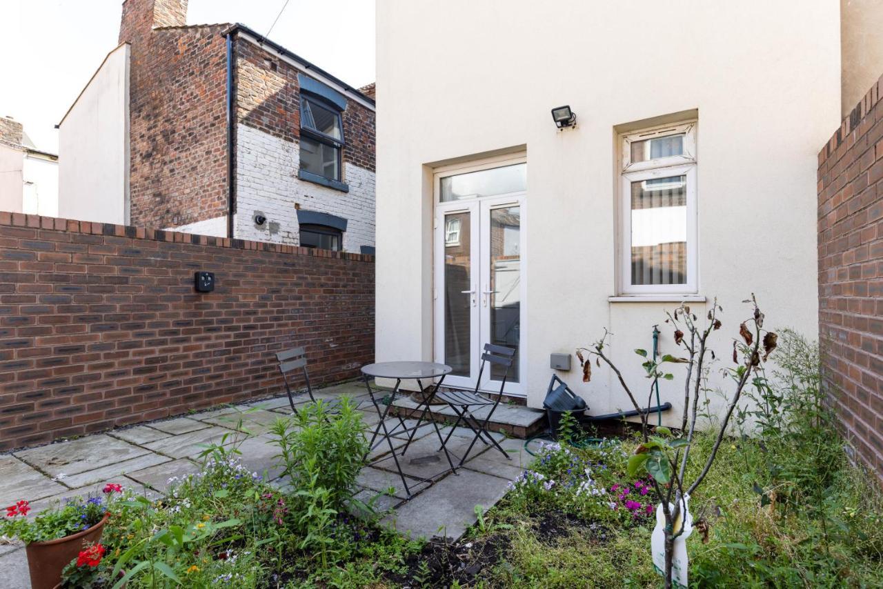Air Host & Stay - Rockfield House - Sleeps 8 Liverpool Exterior foto