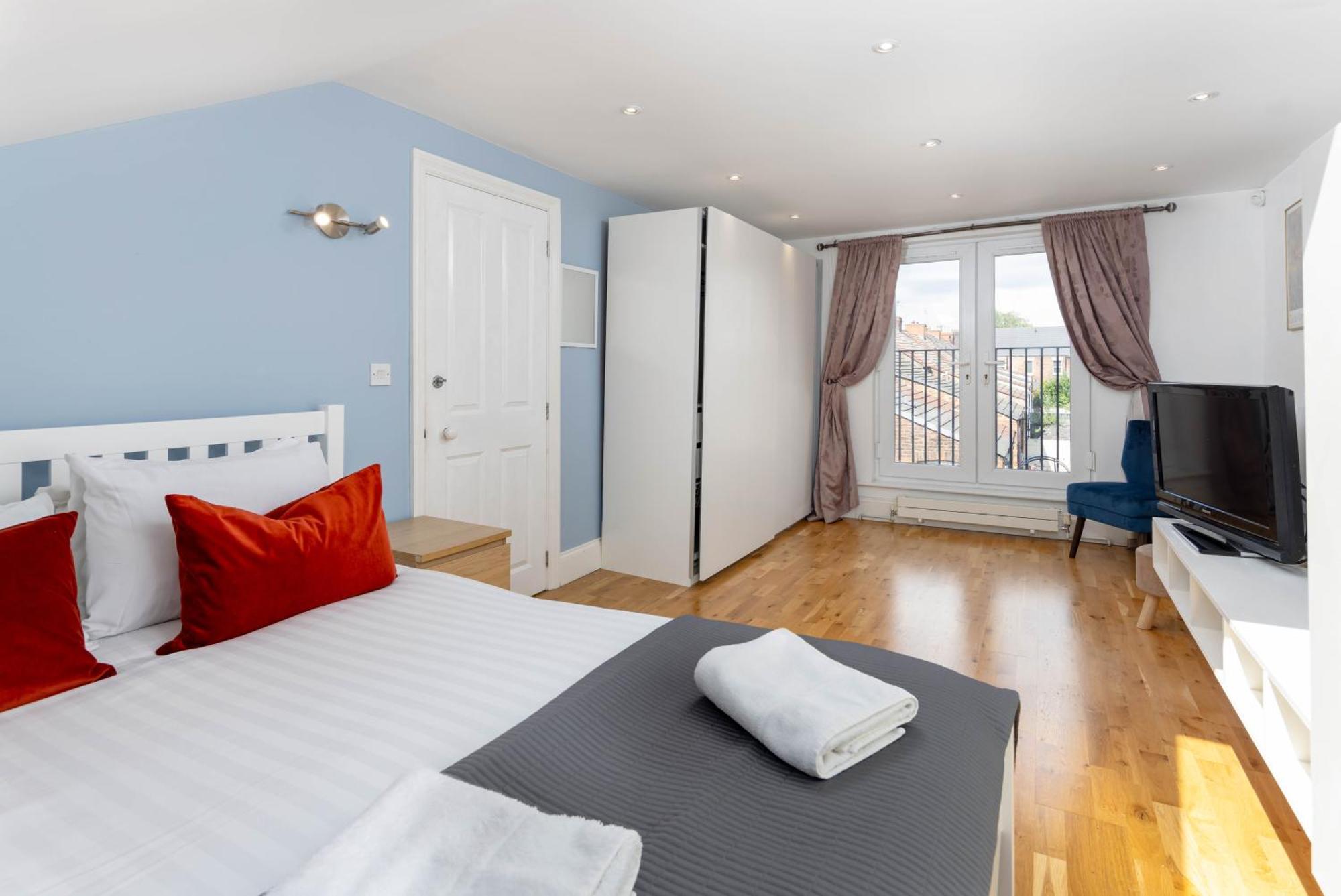 Air Host & Stay - Rockfield House - Sleeps 8 Liverpool Exterior foto